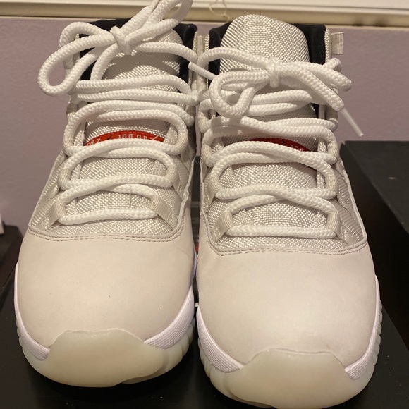 fake jordan 11 platinum tint